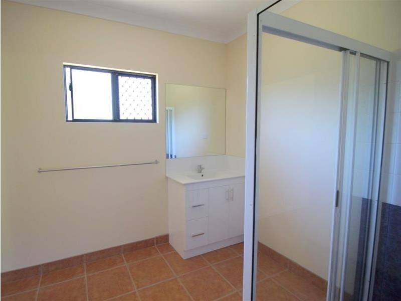 2A Royal Palm Drive, Mission Beach QLD 4852