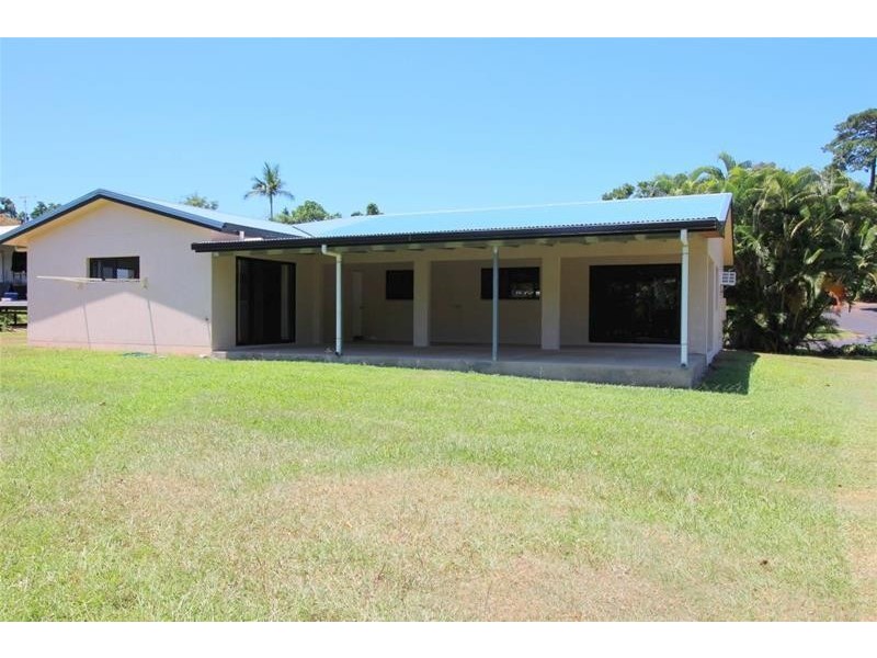2A Royal Palm Drive, Mission Beach QLD 4852
