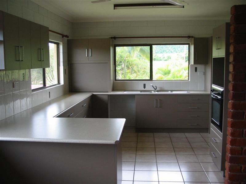 68 Meuanbah Road, Bombeeta QLD 4871