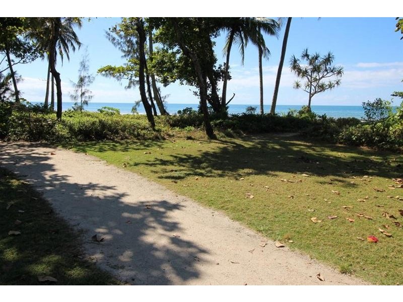 8/51A Porter Promenade, Mission Beach QLD 4852