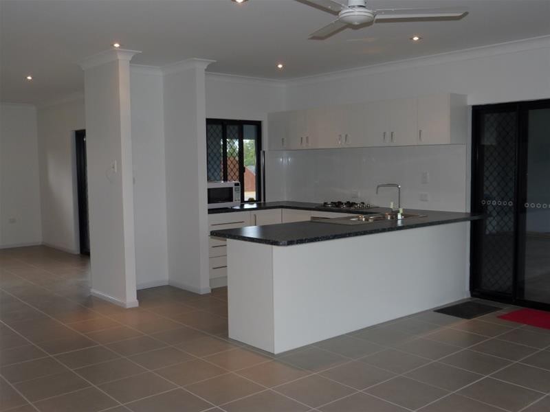 9 Glasgow Street, El Arish QLD 4855