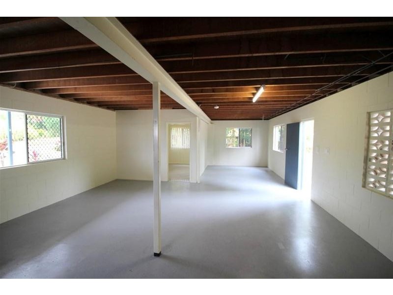 31 Cutten Street, Bingil Bay QLD 4852