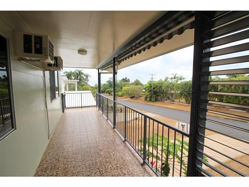 31 Cutten Street, Bingil Bay QLD 4852