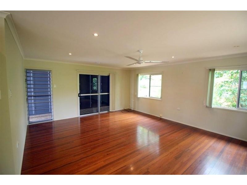 31 Cutten Street, Bingil Bay QLD 4852