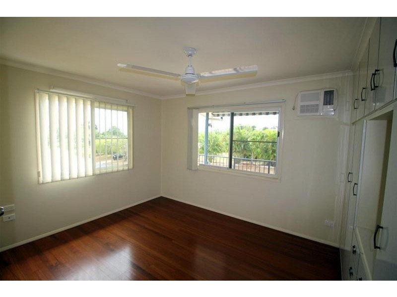 31 Cutten Street, Bingil Bay QLD 4852