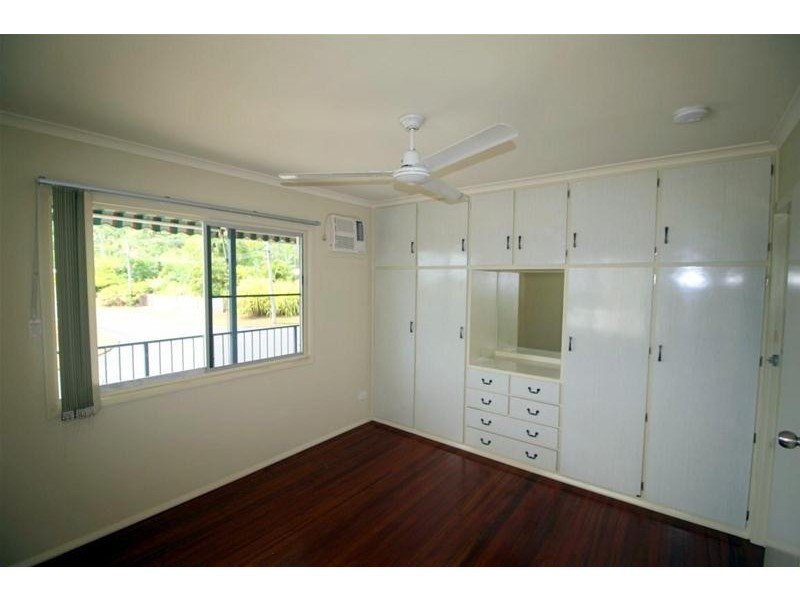 31 Cutten Street, Bingil Bay QLD 4852