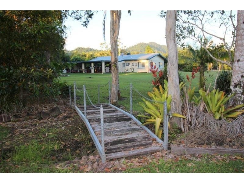 822 East Feluga Road, East Feluga QLD 4854