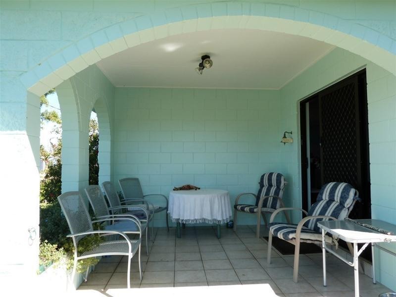 41 Taylor Street, Tully Heads QLD 4854