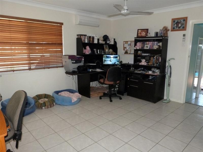 41 Taylor Street, Tully Heads QLD 4854