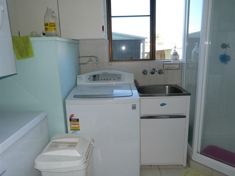 41 Taylor Street, Tully Heads QLD 4854