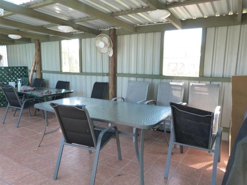 41 Taylor Street, Tully Heads QLD 4854