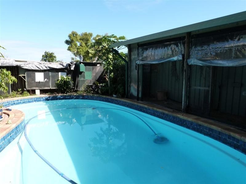41 Taylor Street, Tully Heads QLD 4854