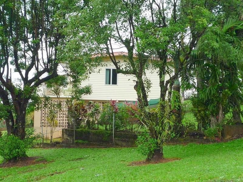 10 Hielscher Street, Tully QLD 4854