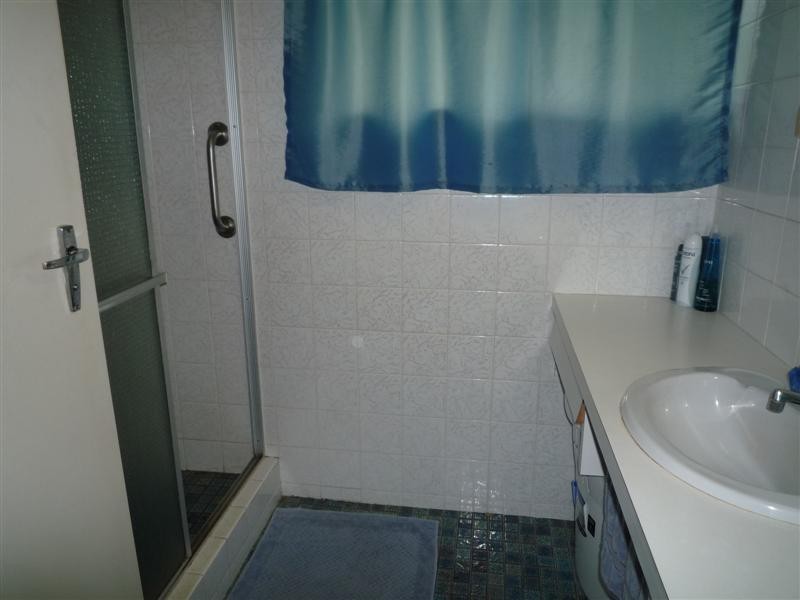 10 Hielscher Street, Tully QLD 4854