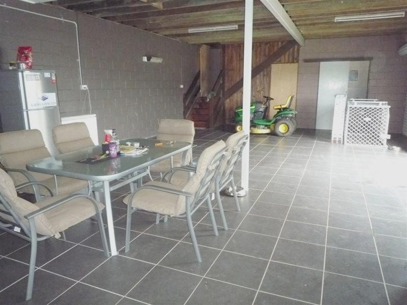 10 Hielscher Street, Tully QLD 4854