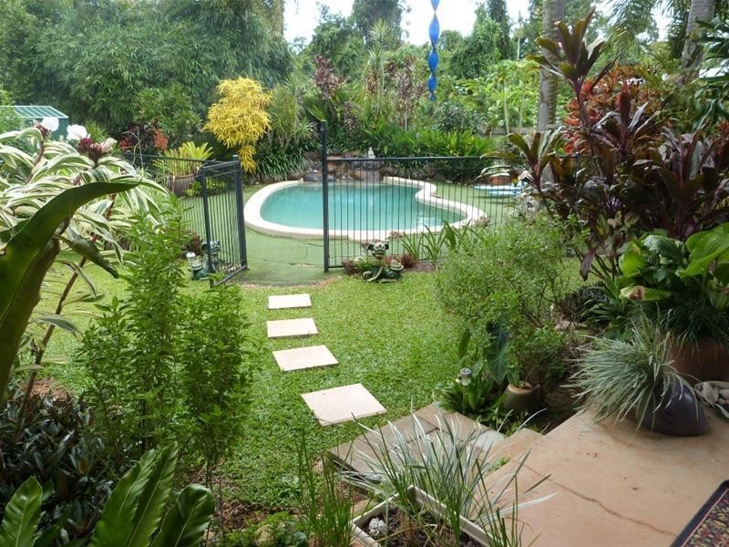 4 Hutchison Close, Mission Beach QLD 4852