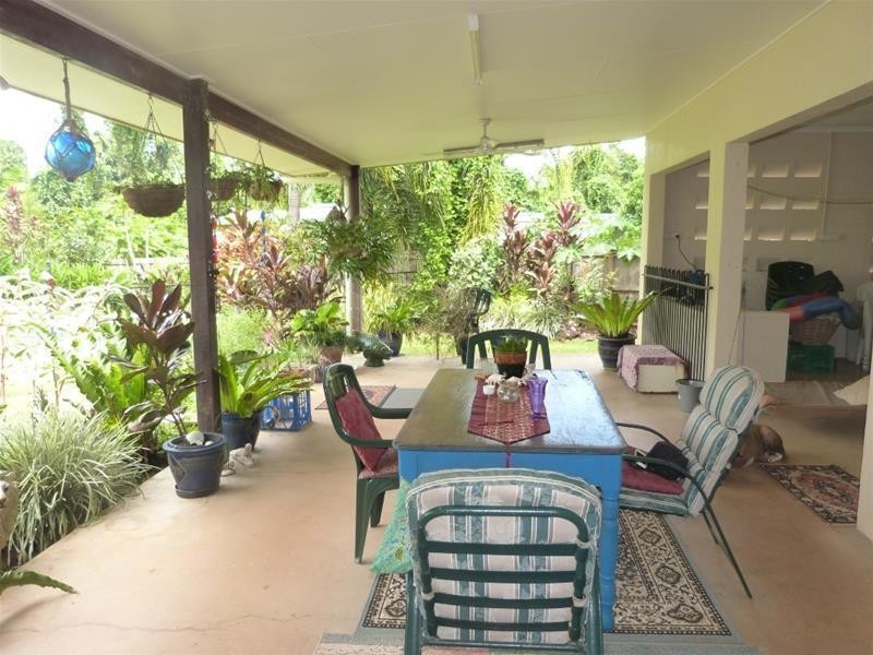 4 Hutchison Close, Mission Beach QLD 4852