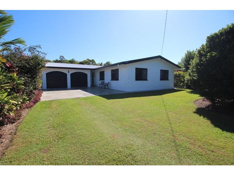 14 Andrews Street, Kurrimine Beach QLD 4871