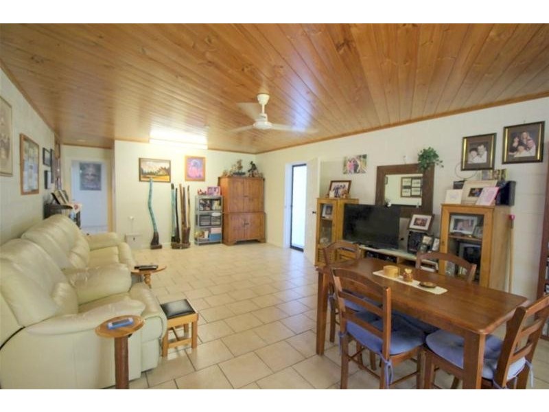 14 Andrews Street, Kurrimine Beach QLD 4871