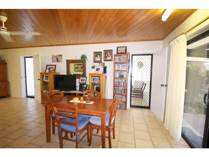 14 Andrews Street, Kurrimine Beach QLD 4871