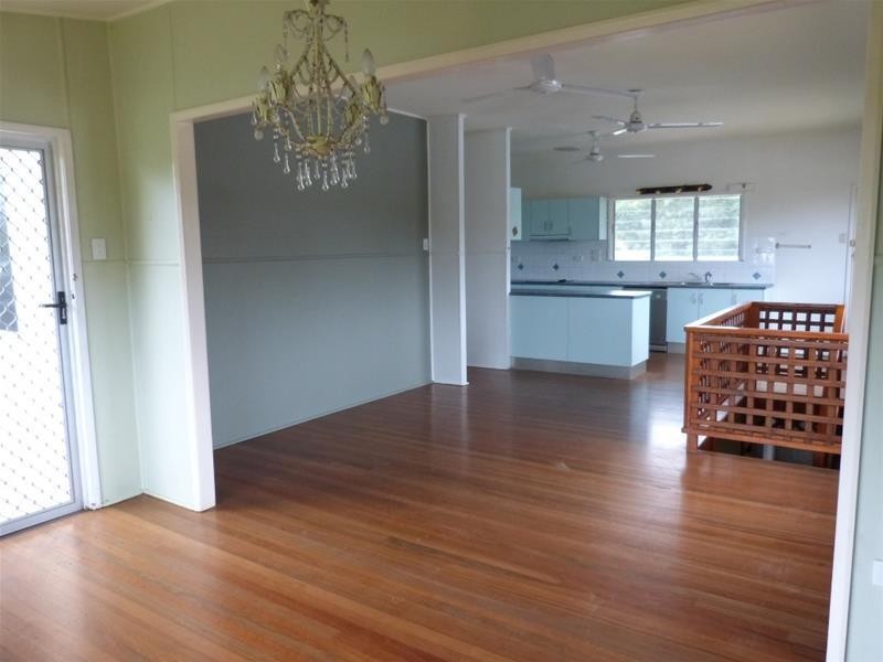 10 Hargreave Street, Kurrimine Beach QLD 4871