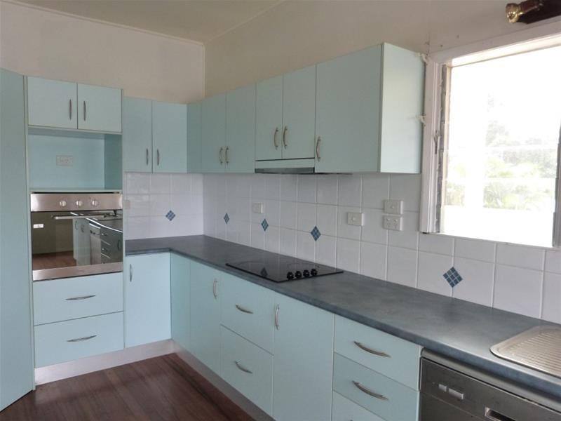 10 Hargreave Street, Kurrimine Beach QLD 4871