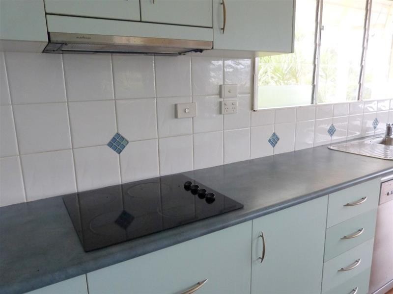 10 Hargreave Street, Kurrimine Beach QLD 4871