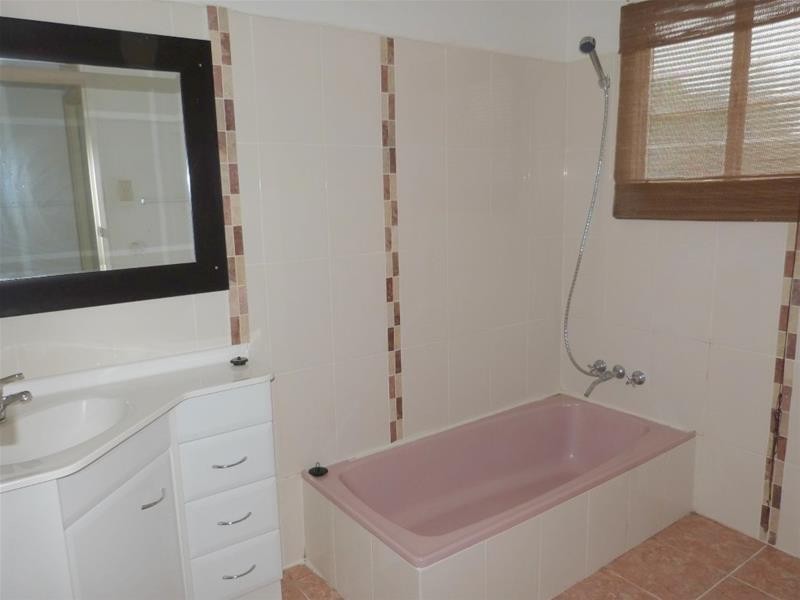 10 Hargreave Street, Kurrimine Beach QLD 4871