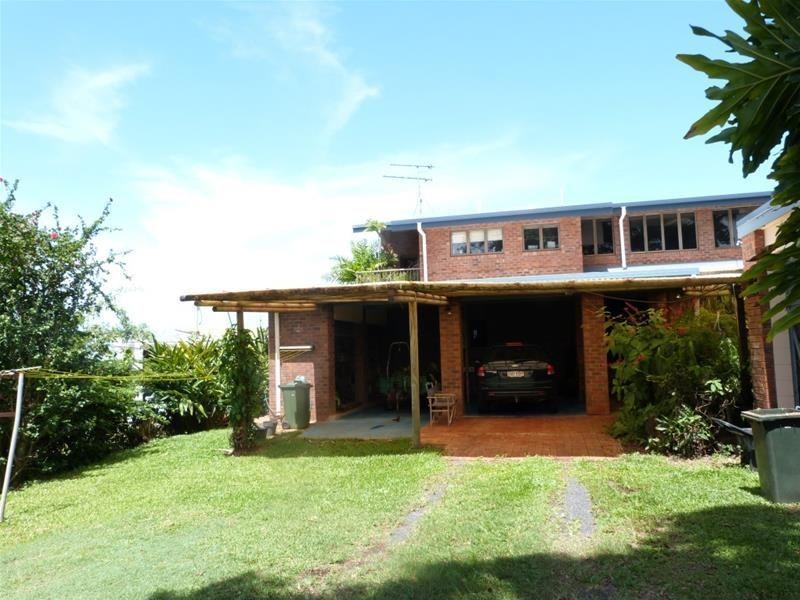 18 Cutten Street, Bingil Bay QLD 4852