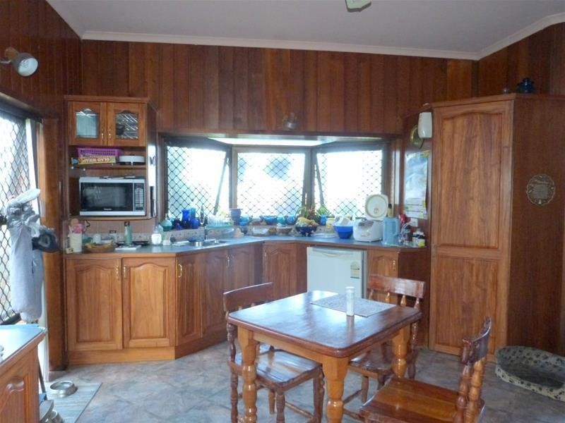 18 Cutten Street, Bingil Bay QLD 4852