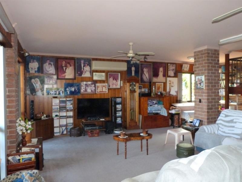 18 Cutten Street, Bingil Bay QLD 4852