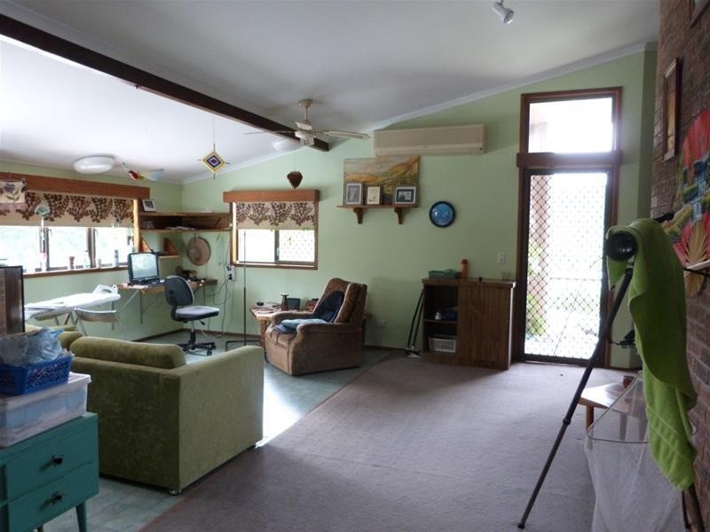 18 Cutten Street, Bingil Bay QLD 4852