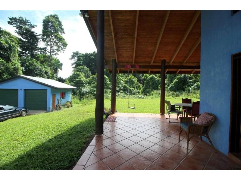 5 Plantation Drive, Bingil Bay QLD 4852