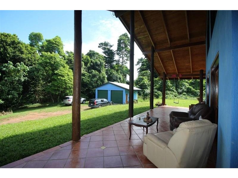 5 Plantation Drive, Bingil Bay QLD 4852