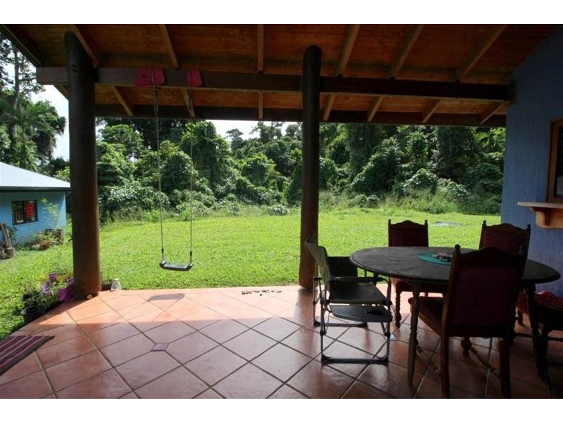 5 Plantation Drive, Bingil Bay QLD 4852