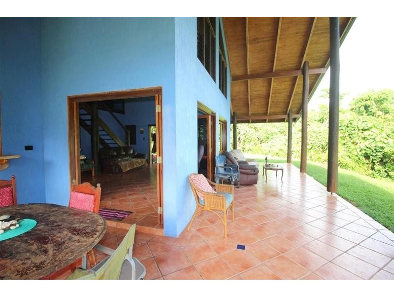 5 Plantation Drive, Bingil Bay QLD 4852