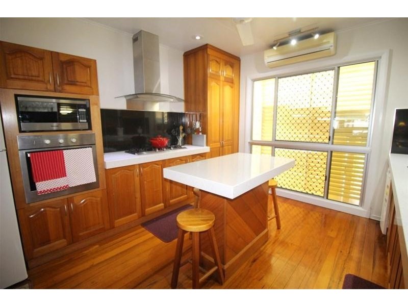 26 Feldt Street, Flying Fish Point QLD 4860