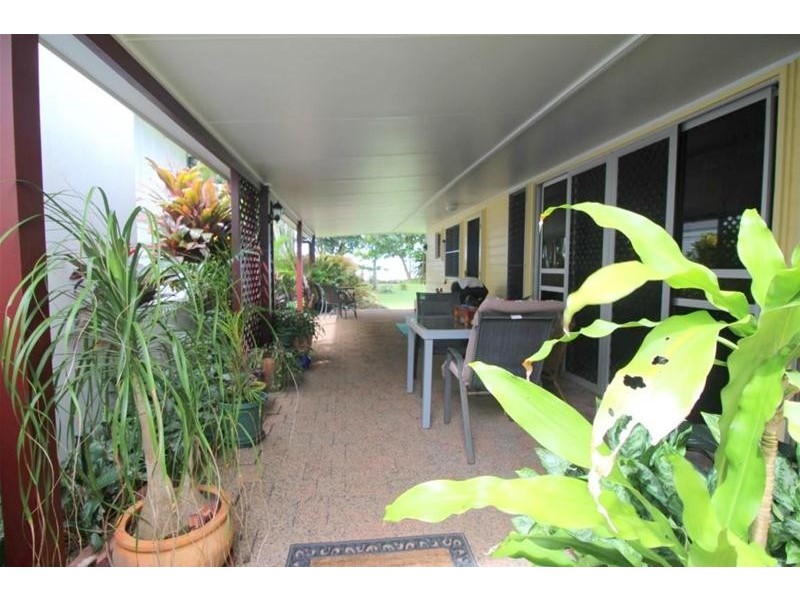 26 Feldt Street, Flying Fish Point QLD 4860