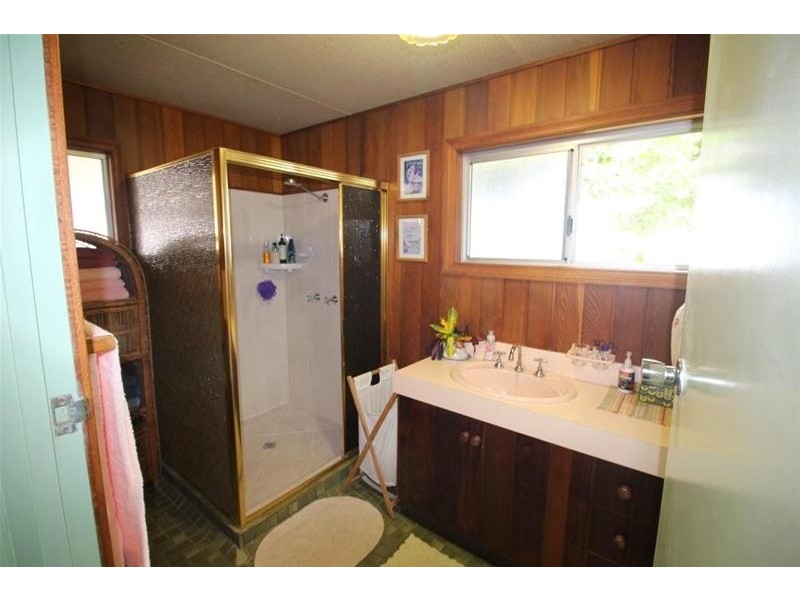 26 Feldt Street, Flying Fish Point QLD 4860