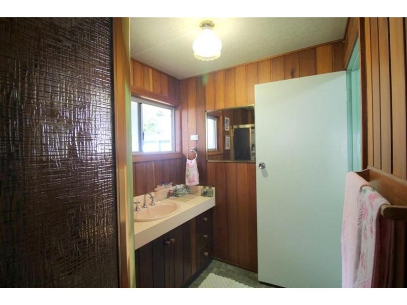 26 Feldt Street, Flying Fish Point QLD 4860