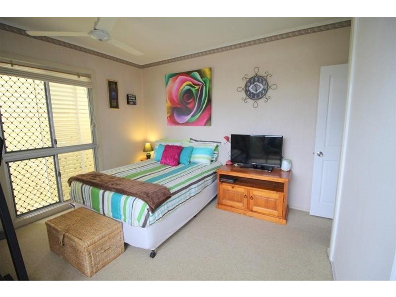 26 Feldt Street, Flying Fish Point QLD 4860