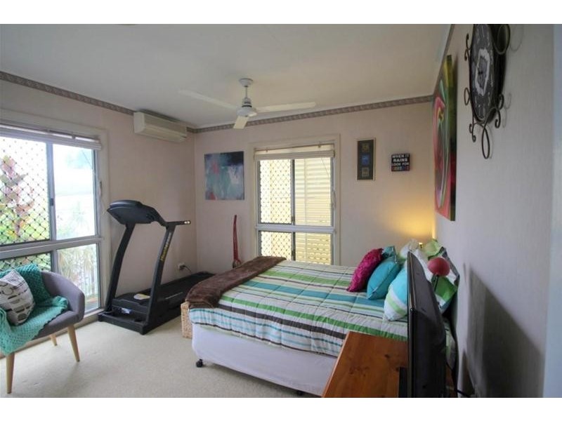 26 Feldt Street, Flying Fish Point QLD 4860