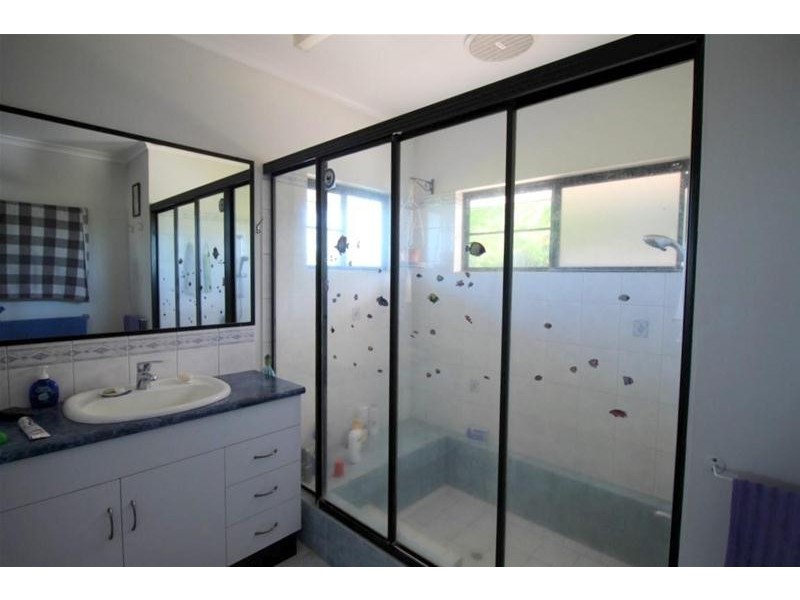 20 Hayter Road, El Arish QLD 4855