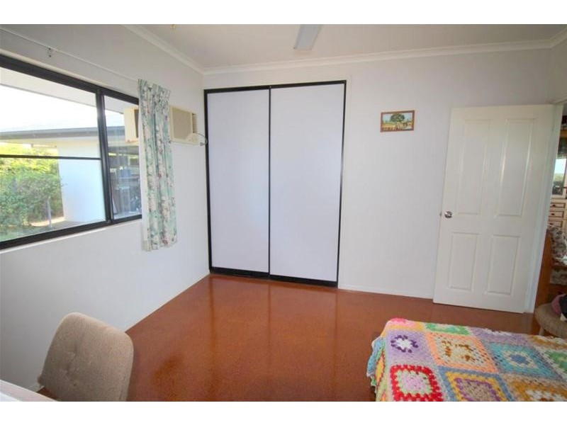 20 Hayter Road, El Arish QLD 4855