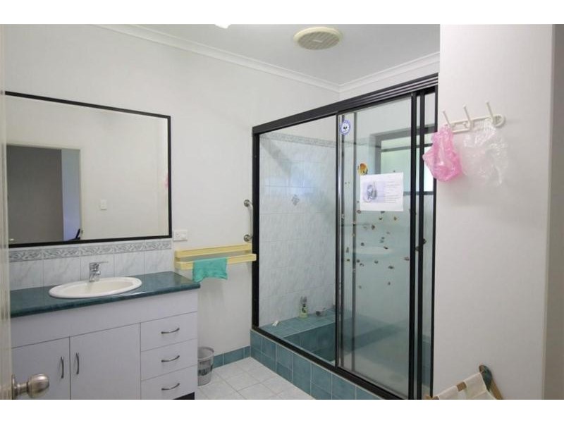 20 Hayter Road, El Arish QLD 4855