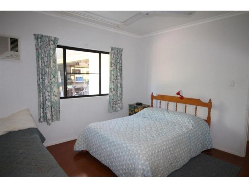 20 Hayter Road, El Arish QLD 4855