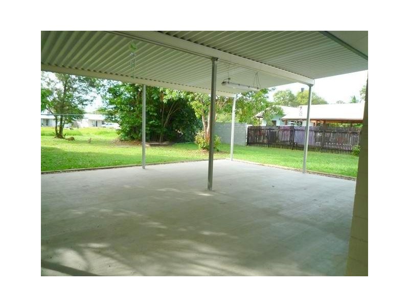 33 Buccaneer Street, South Mission Beach QLD 4852