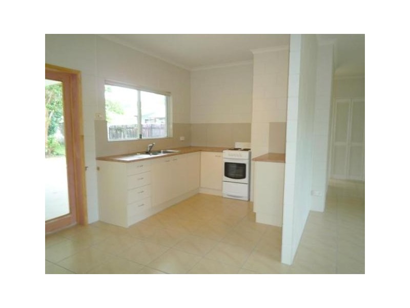 33 Buccaneer Street, South Mission Beach QLD 4852