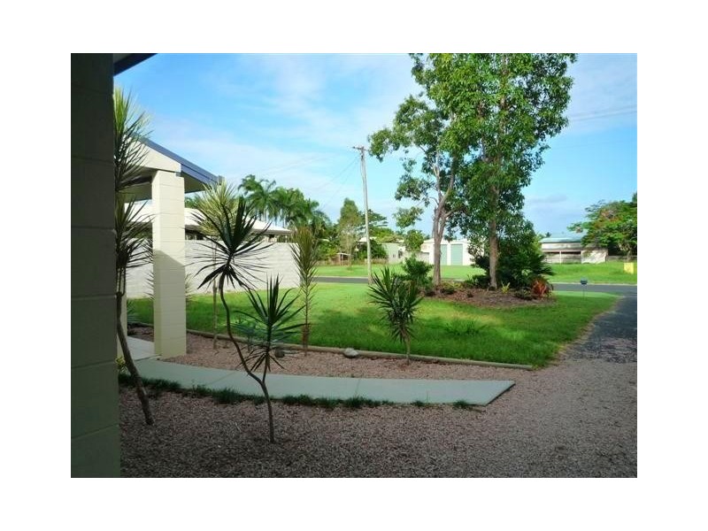 33 Buccaneer Street, South Mission Beach QLD 4852