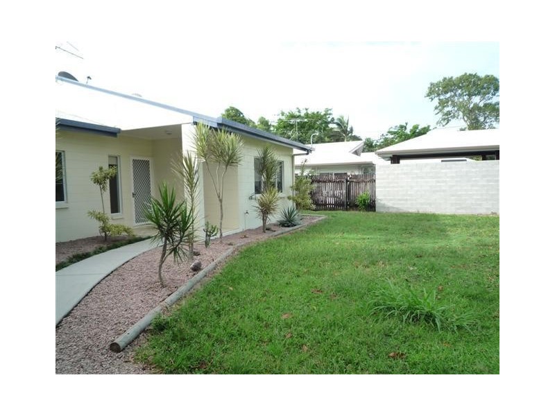 33 Buccaneer Street, South Mission Beach QLD 4852